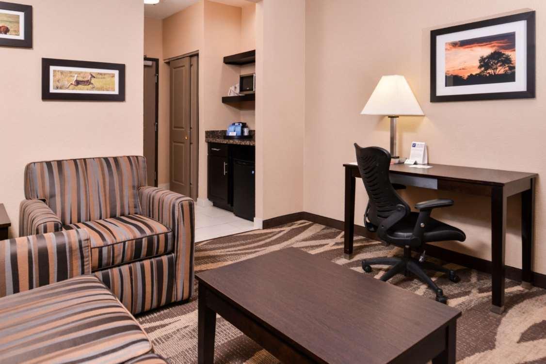 Best Western Plus Lake Jackson Inn & Suites Ngoại thất bức ảnh