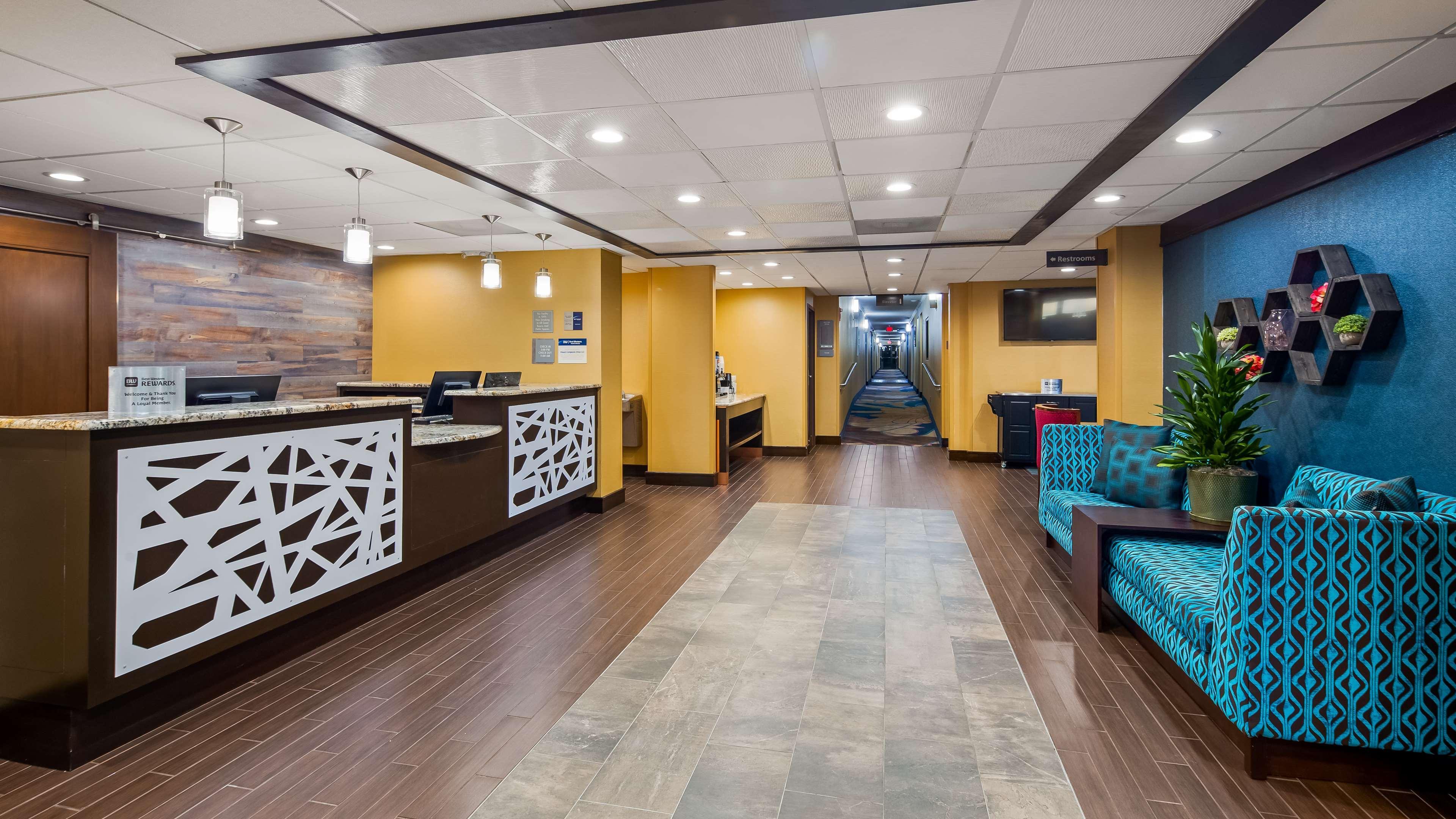 Best Western Plus Lake Jackson Inn & Suites Ngoại thất bức ảnh