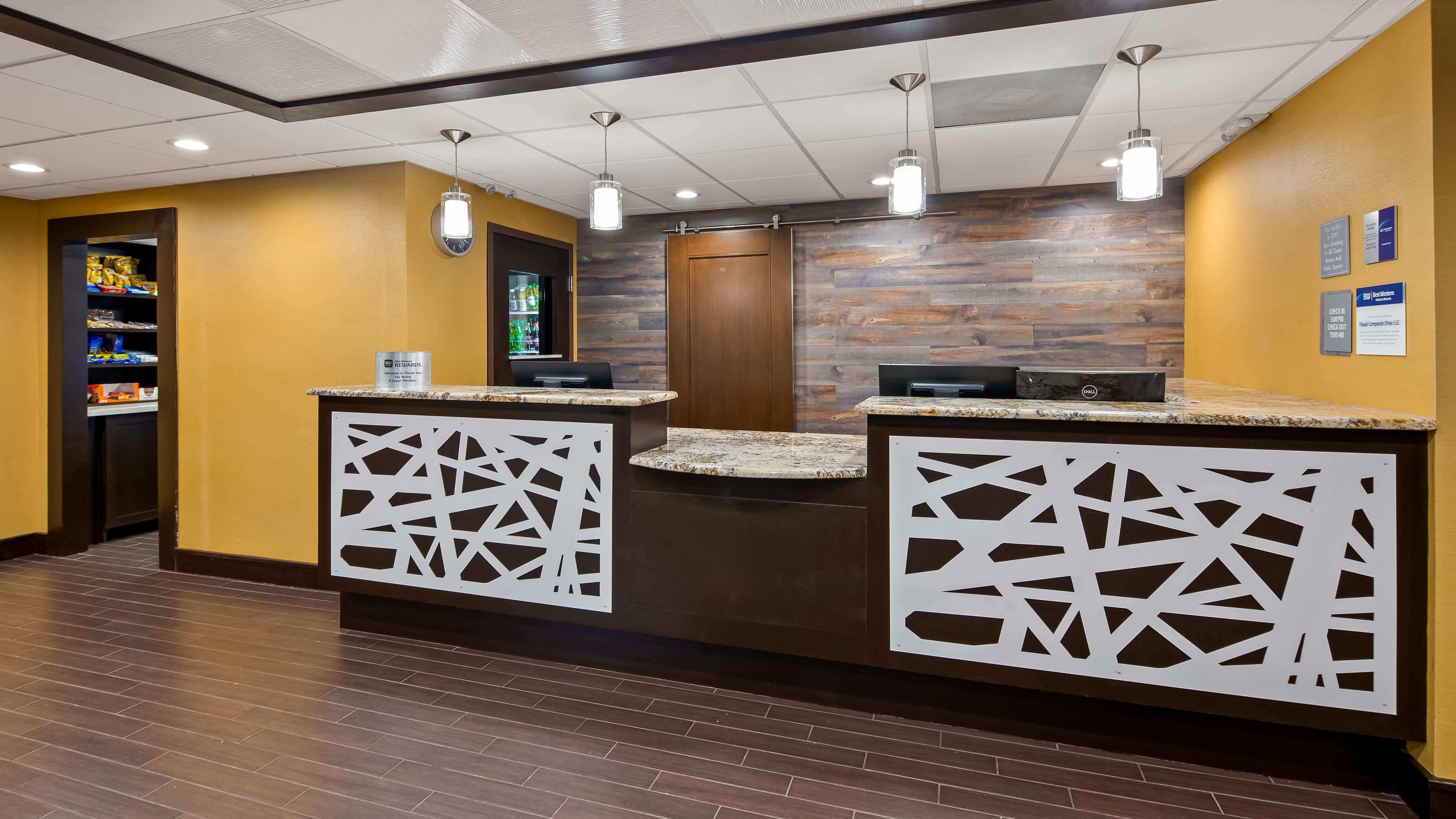 Best Western Plus Lake Jackson Inn & Suites Ngoại thất bức ảnh