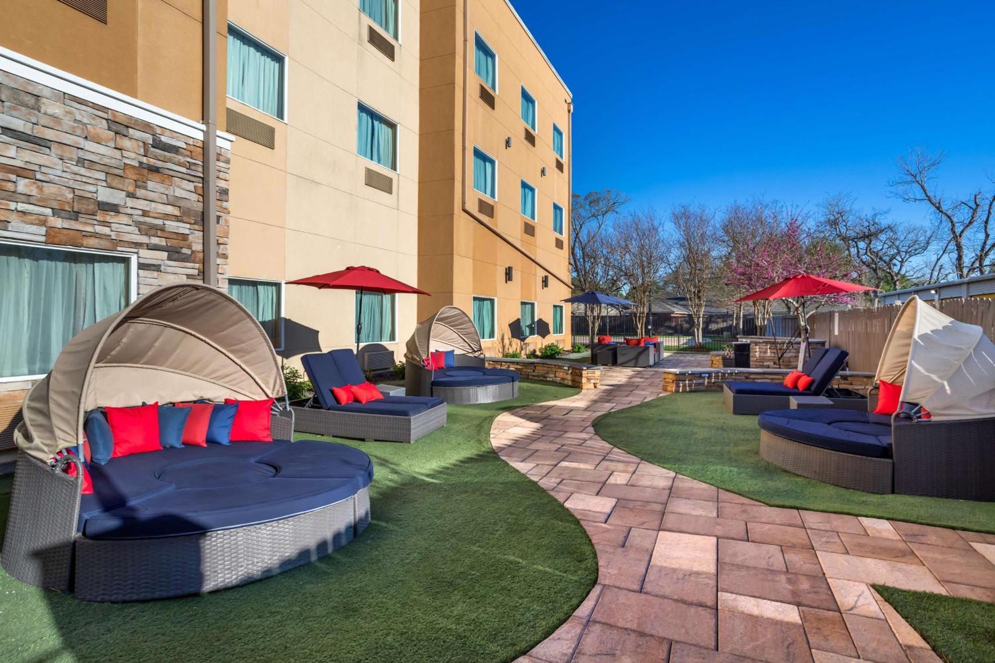 Best Western Plus Lake Jackson Inn & Suites Ngoại thất bức ảnh